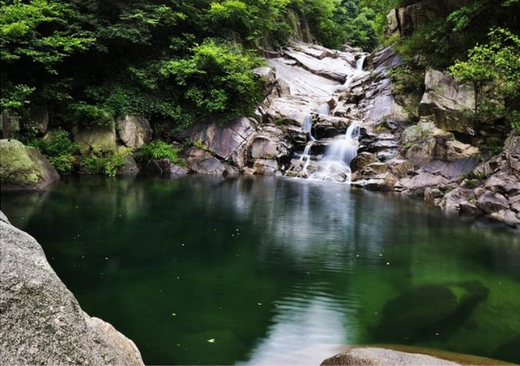 九龙潭自然风景区 